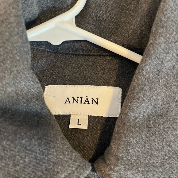 Anián - The Painters Coat - Wolf - L - Picture 8 of 10